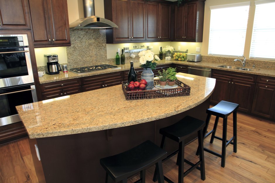 Варочная панель в барной стойке