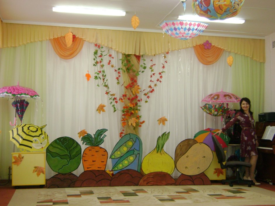 Украшение зала к 8 марта в детском саду