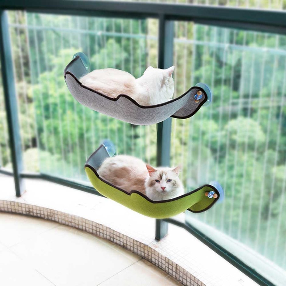 Лежак для кота на присосках