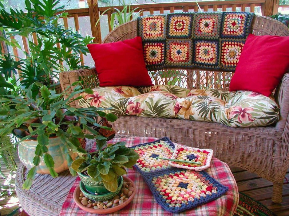 Вязаный декор