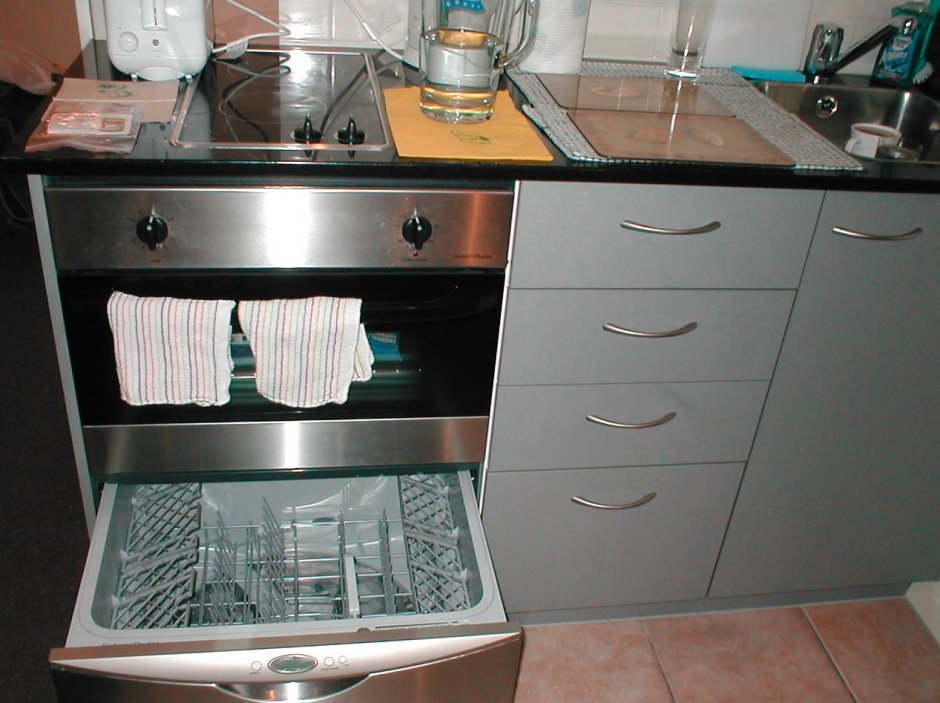 Посудомойка и стиралка на маленькой кухне