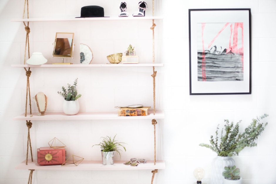 Полки со жгутом на стену