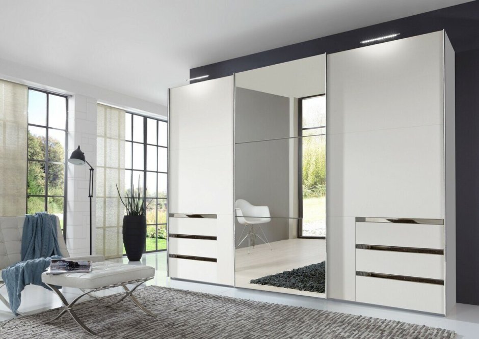 Шкаф White Wardrobe