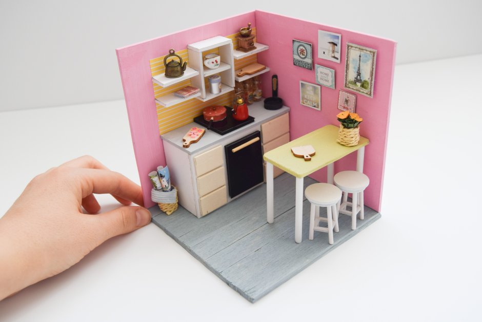 Кухонный гарнитур из картона для Барби