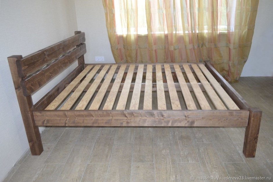 Оригинальные кровати из дерева