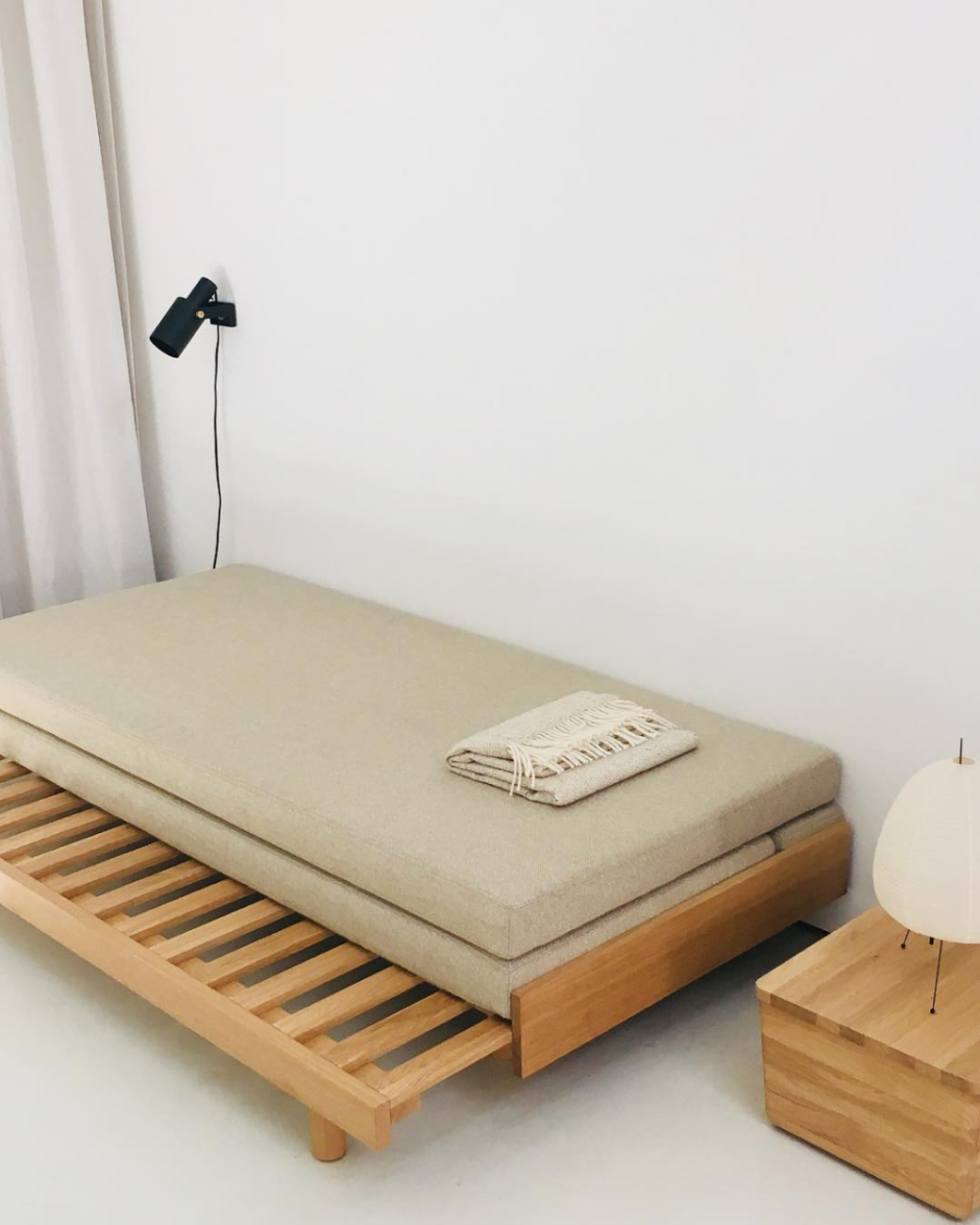 Двуспальная выдвижная кровать ikea