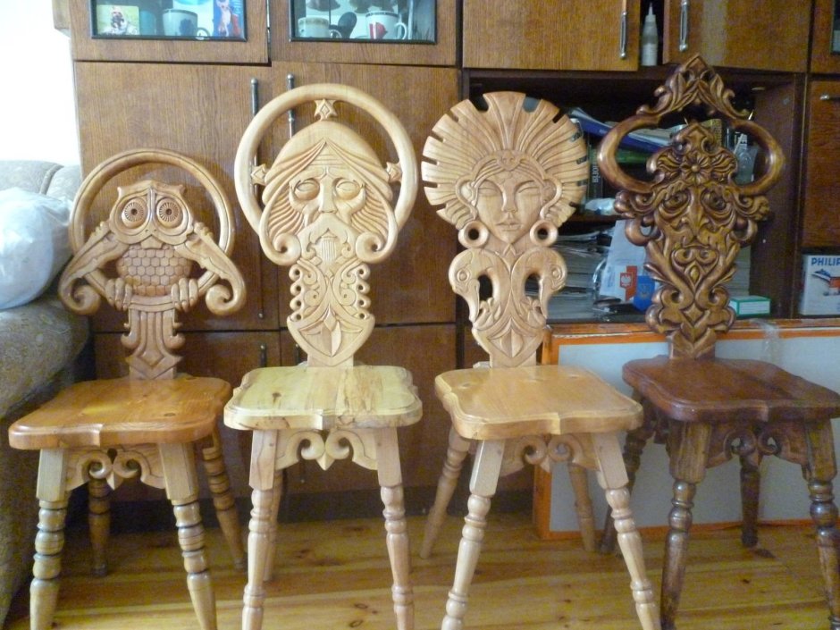 Резные скамейки из дерева