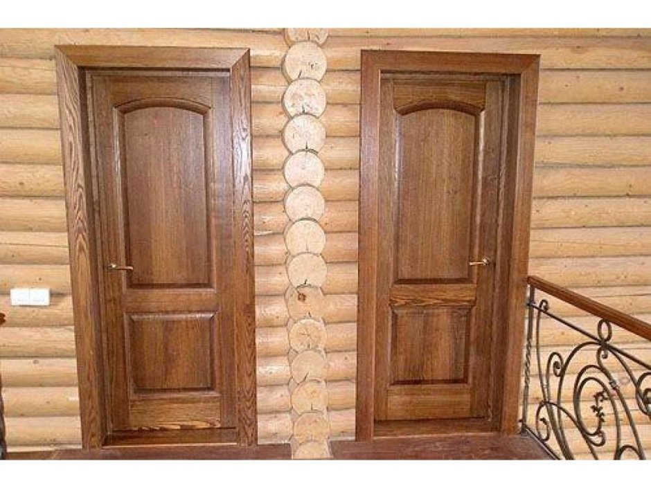 Двери для деревянного дома