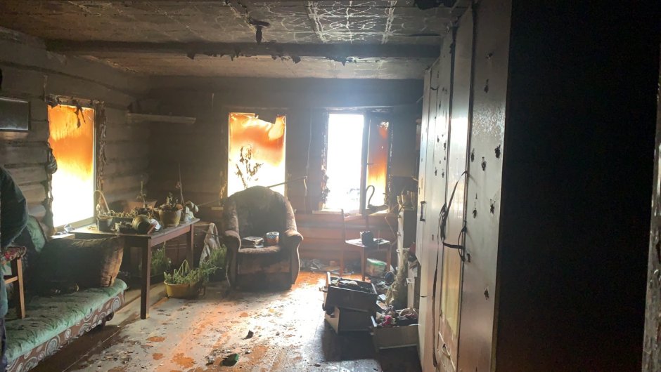 Последствия пожара в Комсомольске Чувашской Республики частный дом