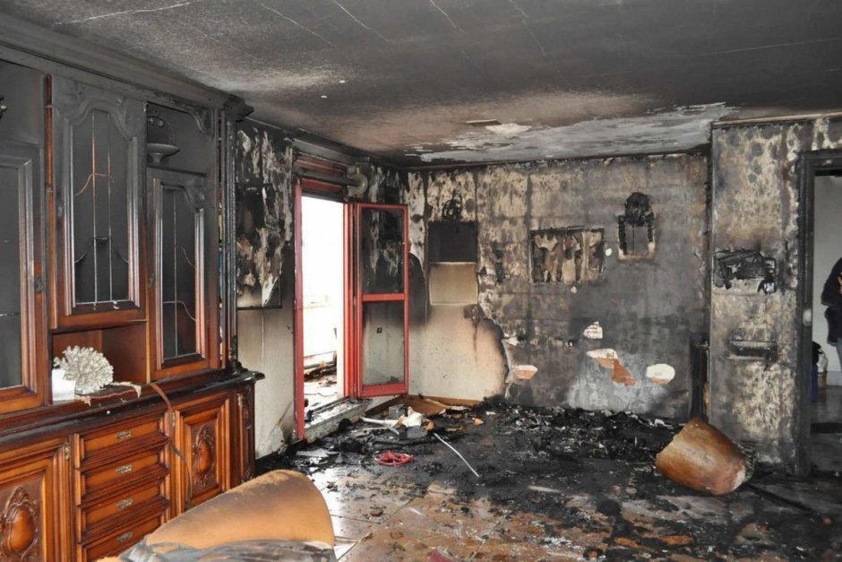 Дом после пожара