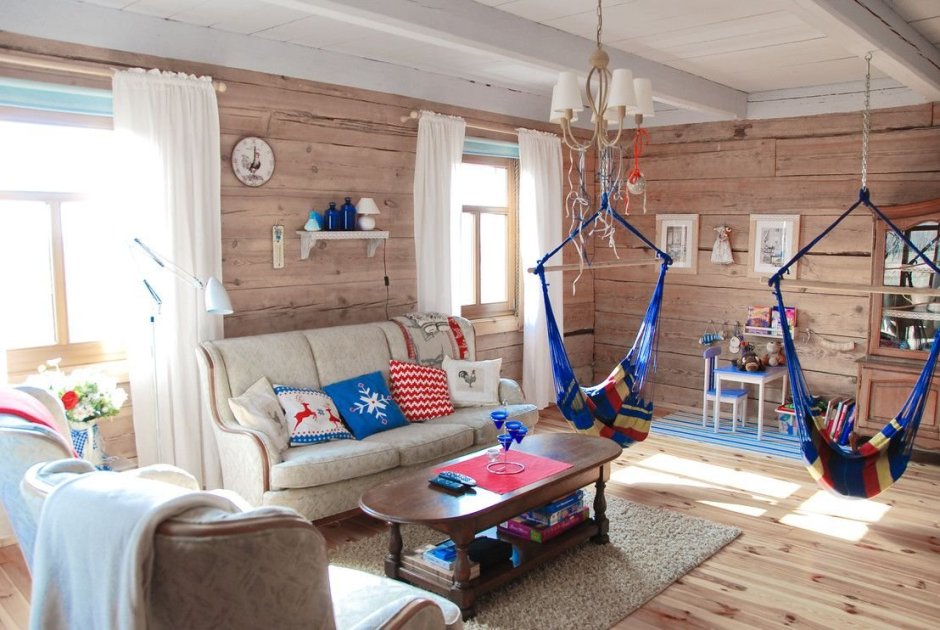 Интерьер дома в деревне