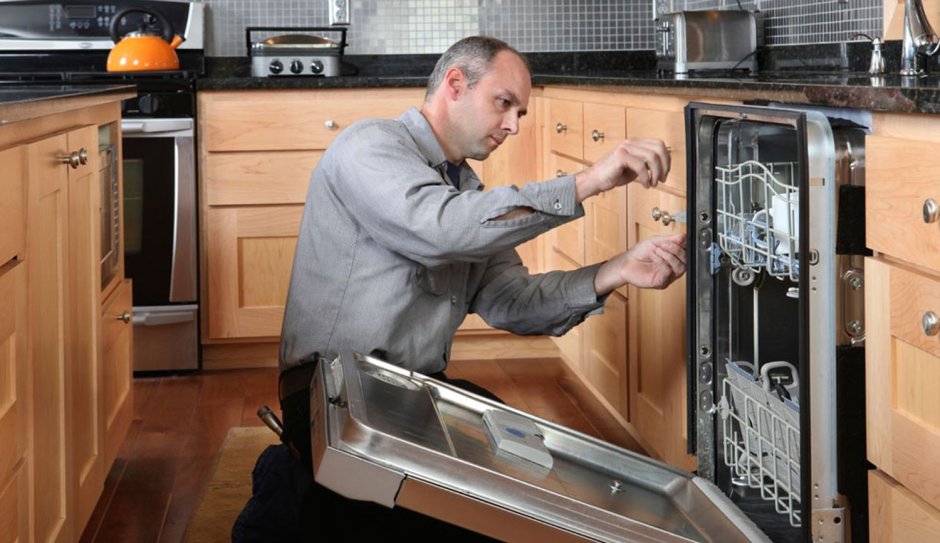 Монтаж посудомоечной машины