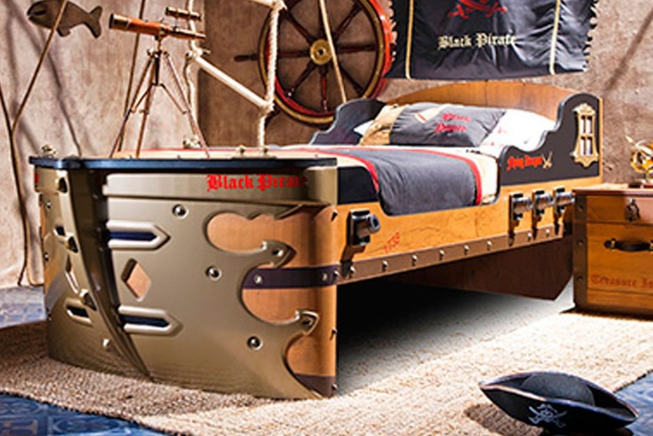 Кровать в виде корабля
