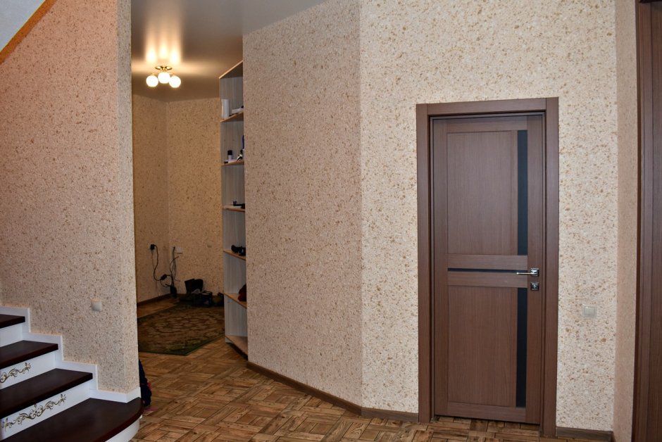 Байрамикс мраморная штукатурка в коридоре
