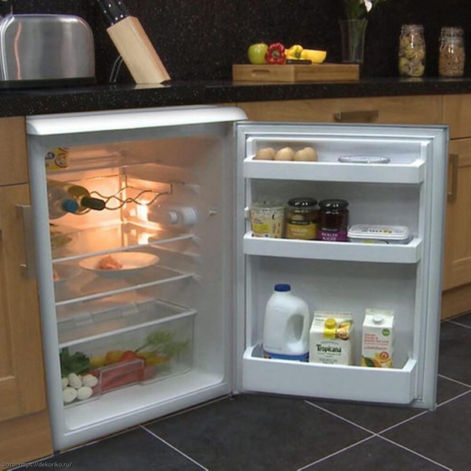 Узкие холодильники для маленькой кухни с морозилкой