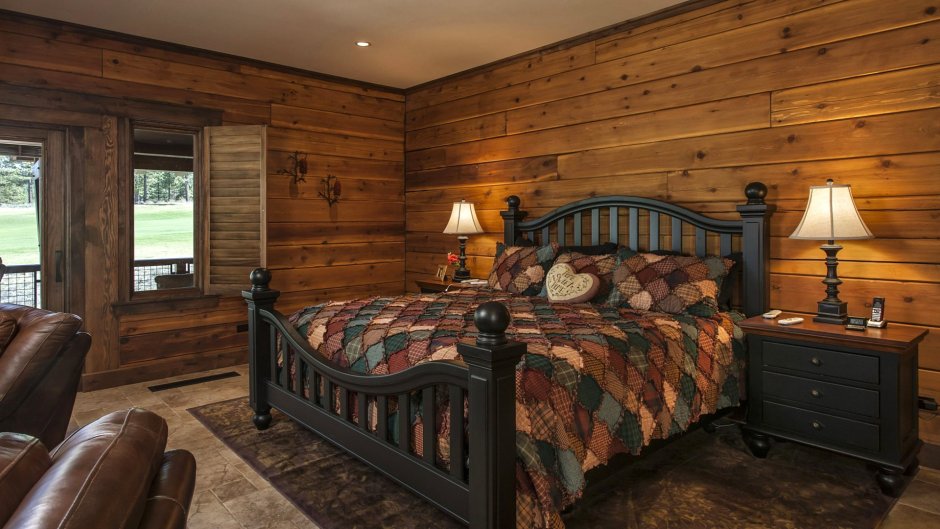 Деревянная спальня