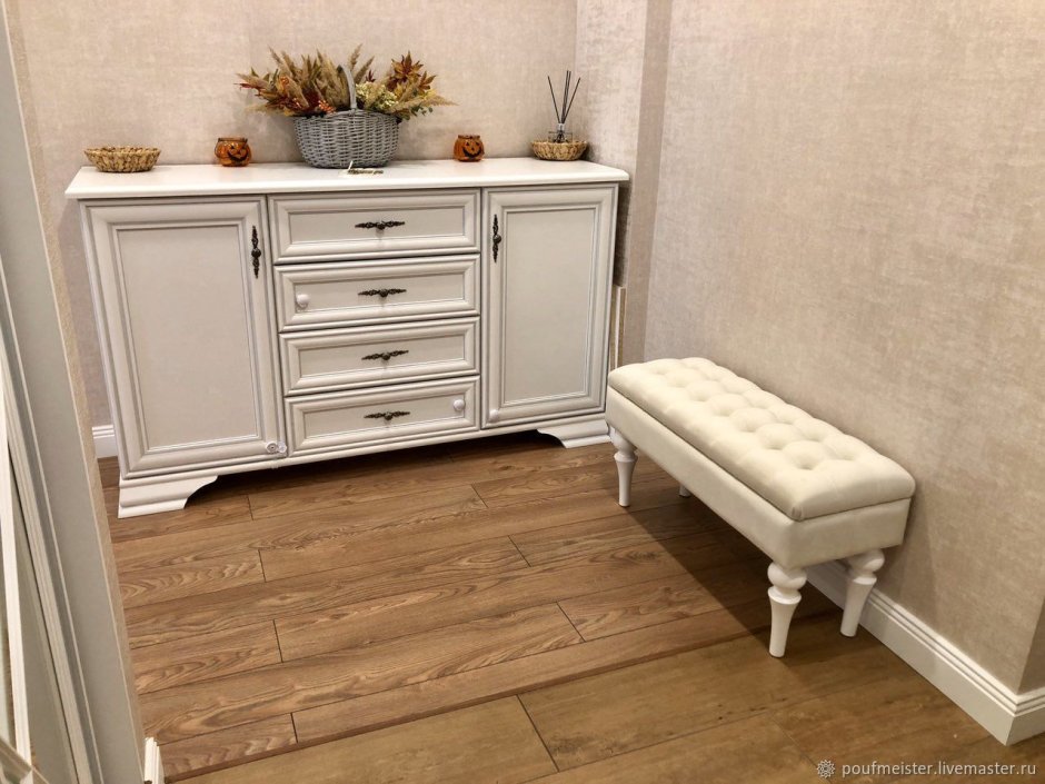 Банкетка в прихожую