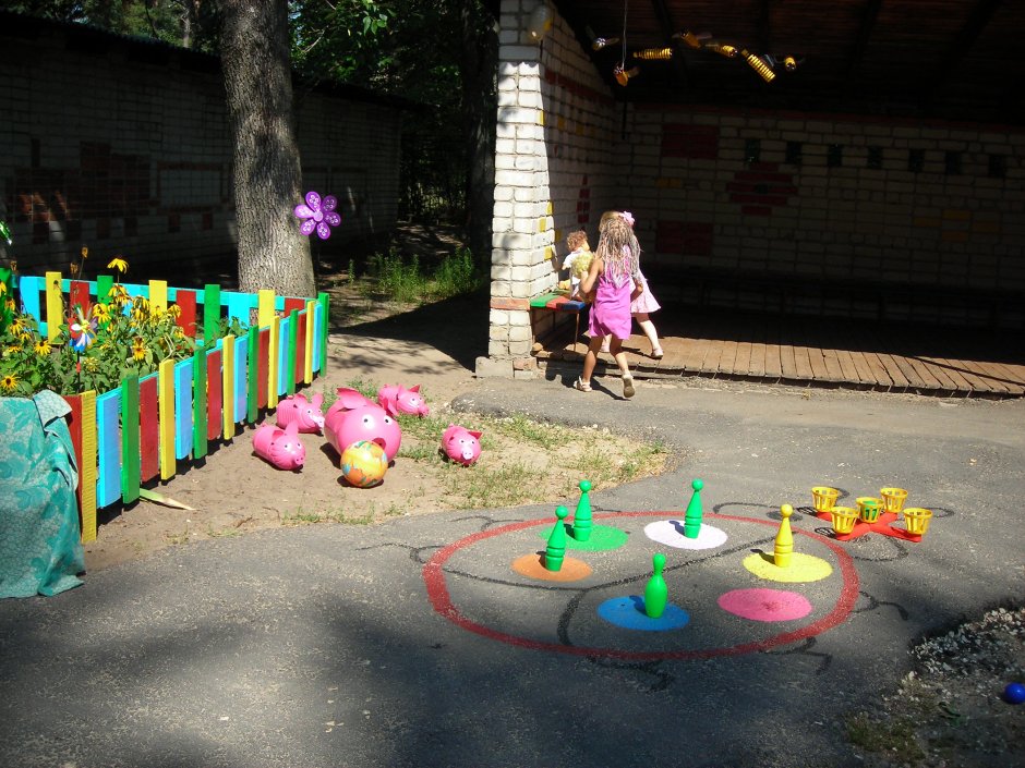 Украшения на участок в детском саду на лето