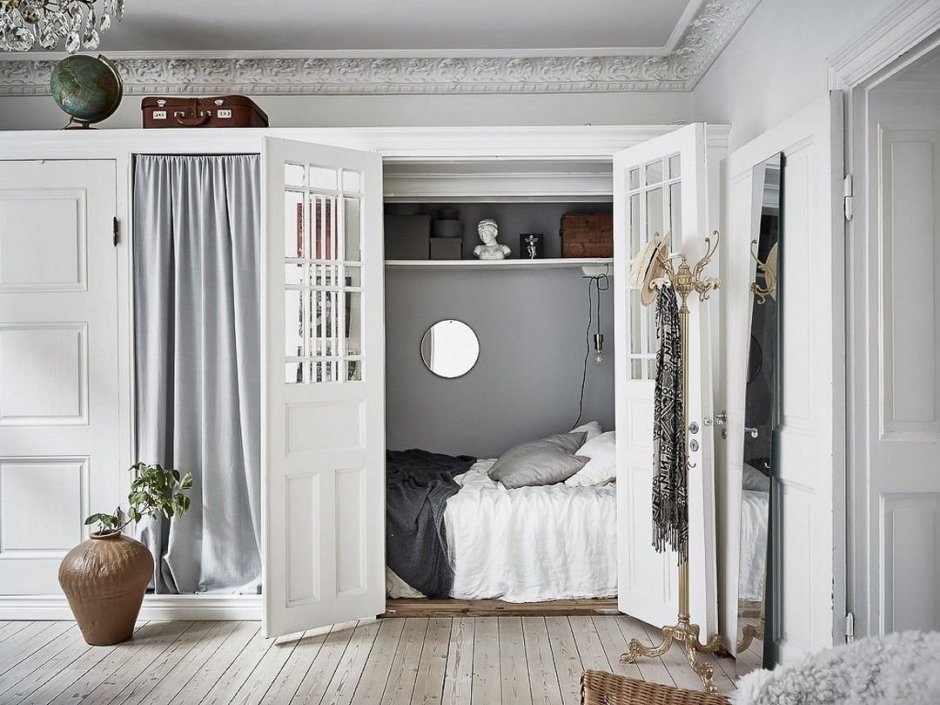 Шкаф White Wardrobe