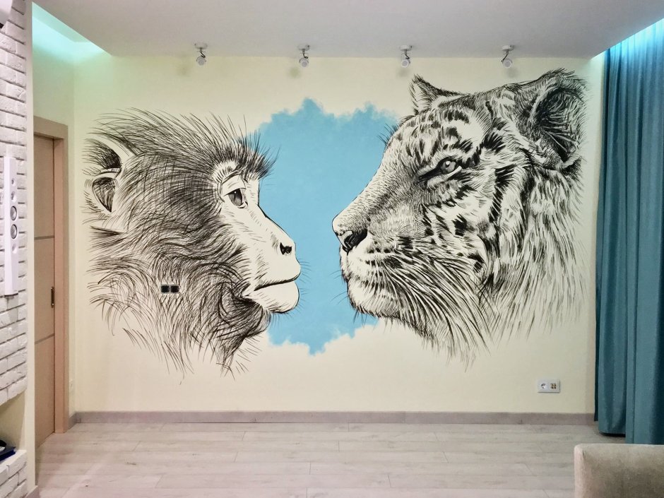 Рисунок на стене в квартире