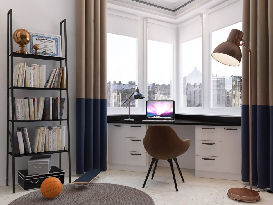 Стол около окна