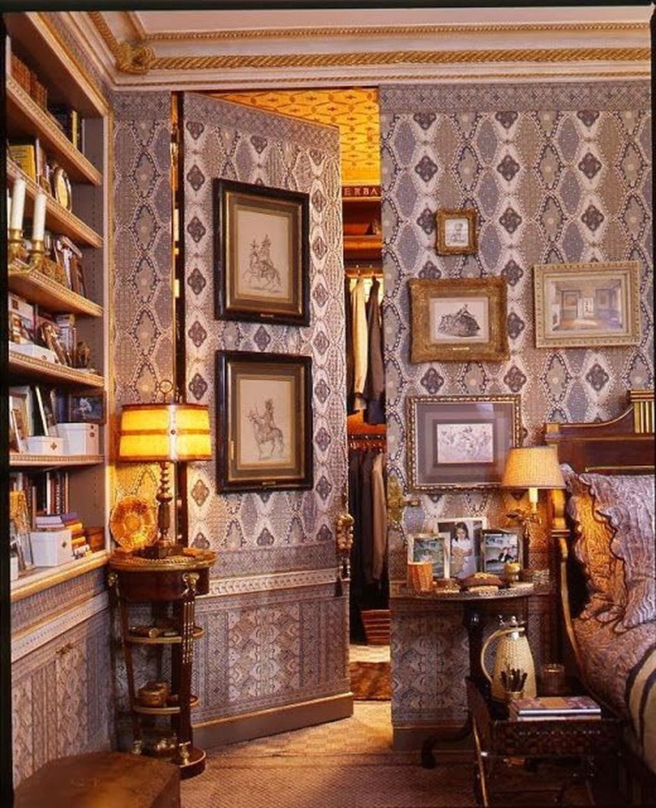 Secret Room камень