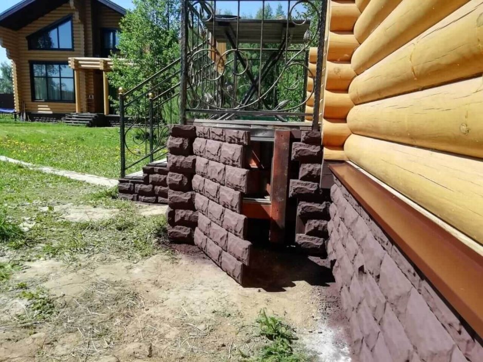 Отделка цоколя бани