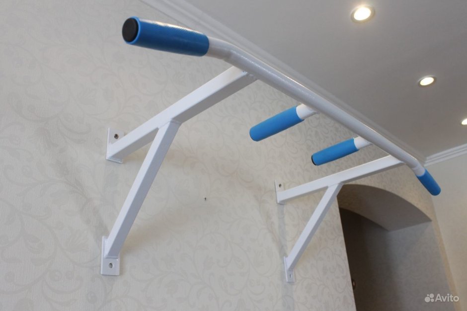 Турник настенный с лестницей