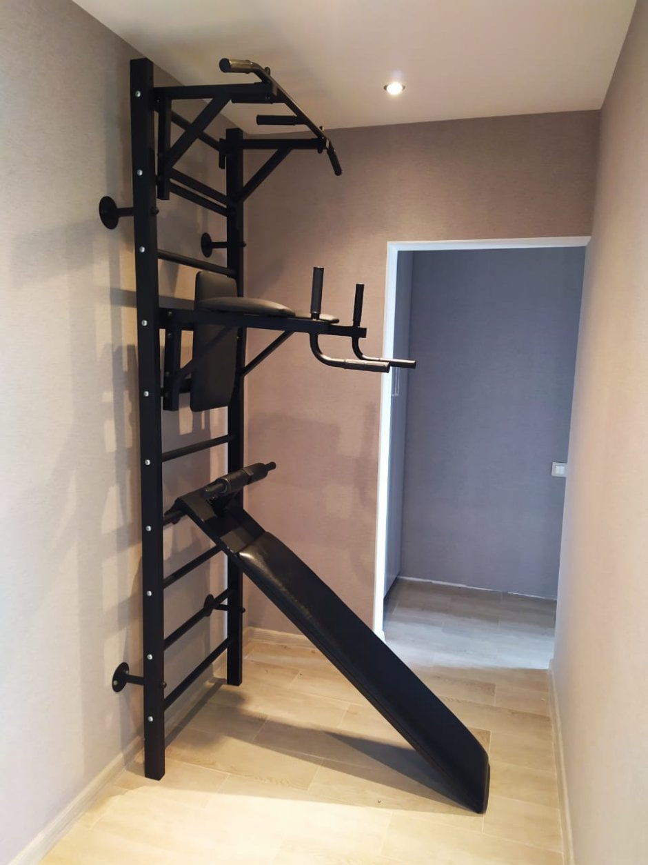 Турник на стену