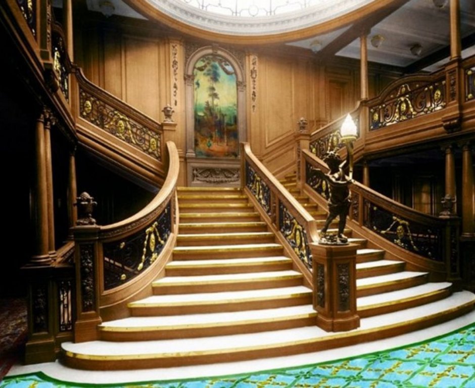 Парадная лестница Британика