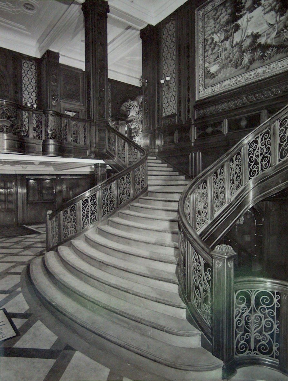 Олимпик парадная лестница