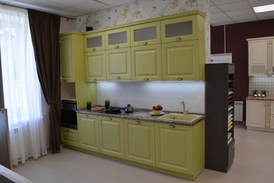 Фавор кухни Киров милицейская