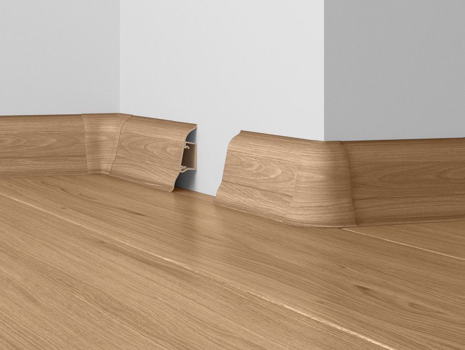 Плинтус Cezar Elegance lpc28