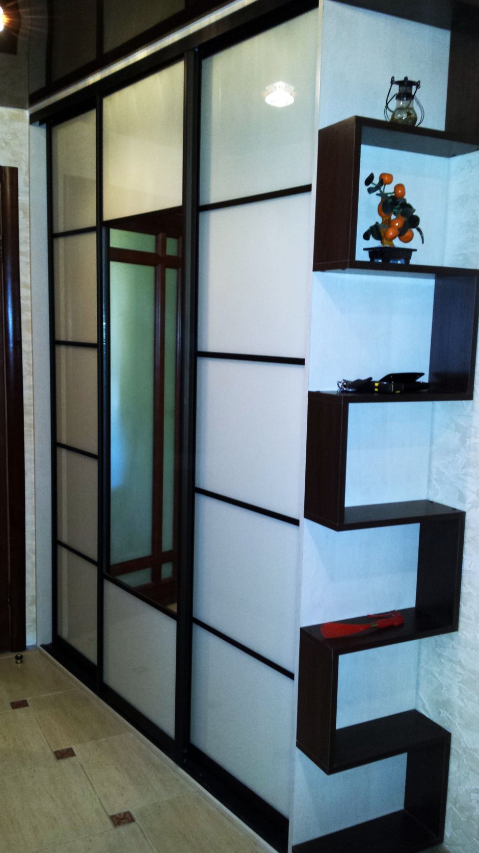 Коридорный шкаф