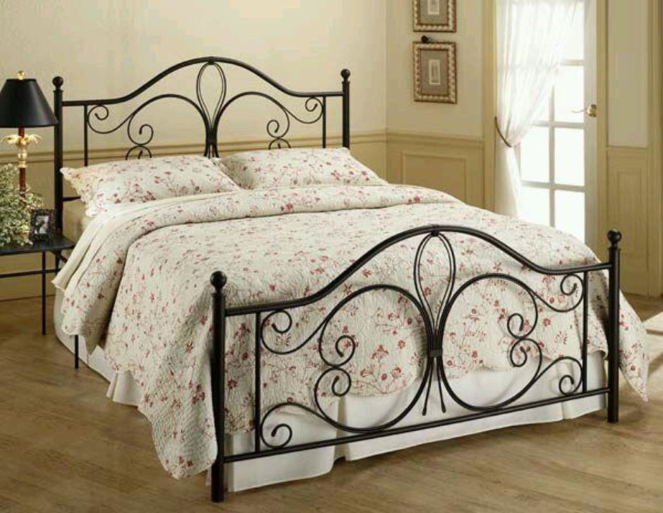 Кровать King Size железная