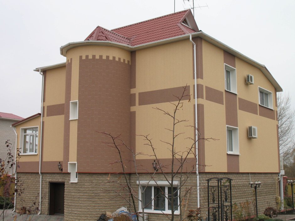 Фасад здания короед
