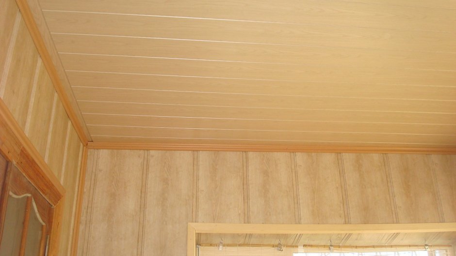 Отделка стен и потолка панелями МДФ
