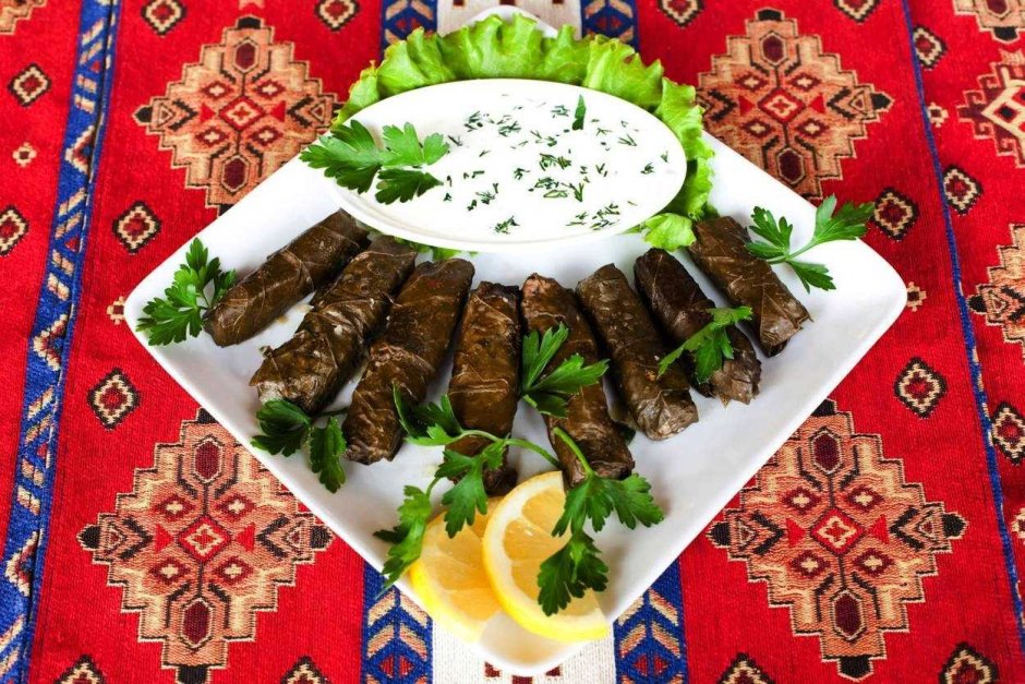 Национальное блюдо Армении долма