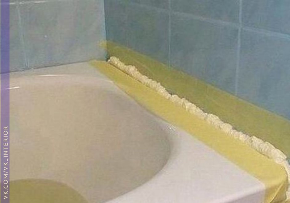 Шов между ванной и стенко