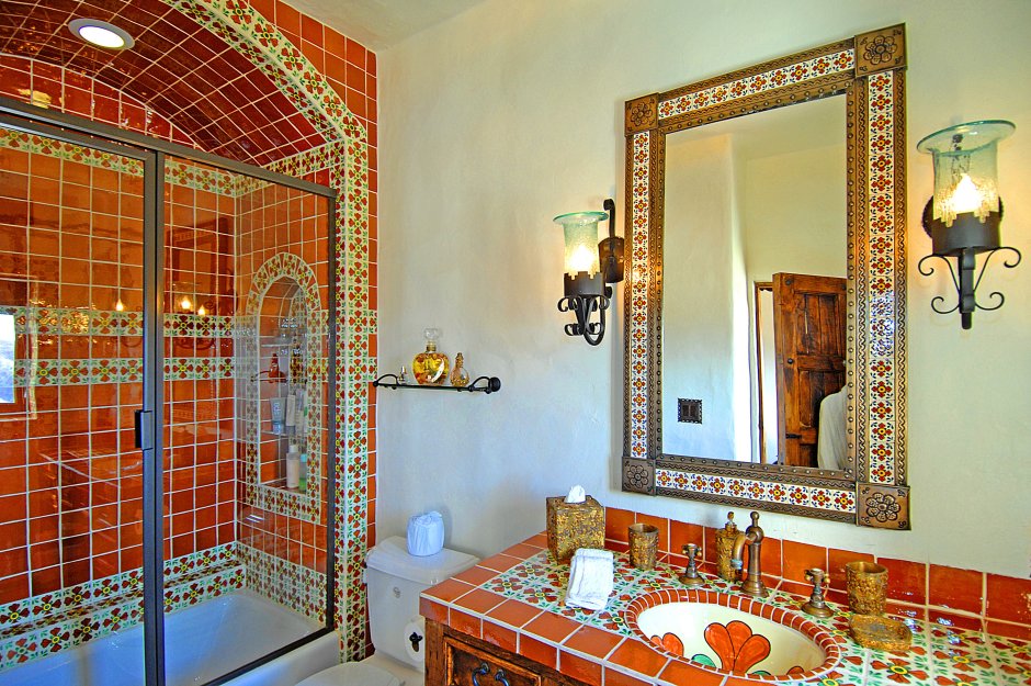 Ванная комната в испанском стиле