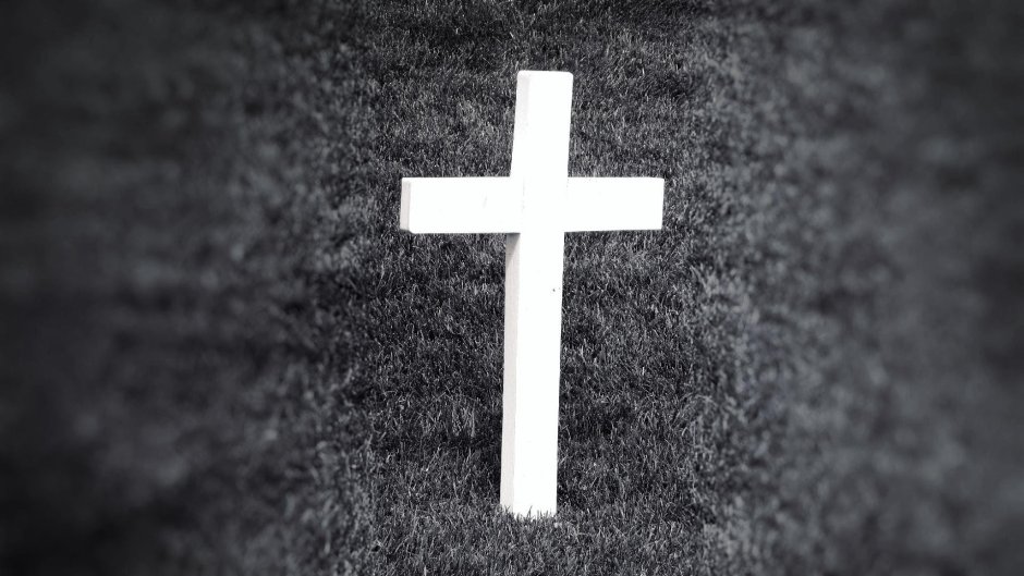Голгофский крест на горе