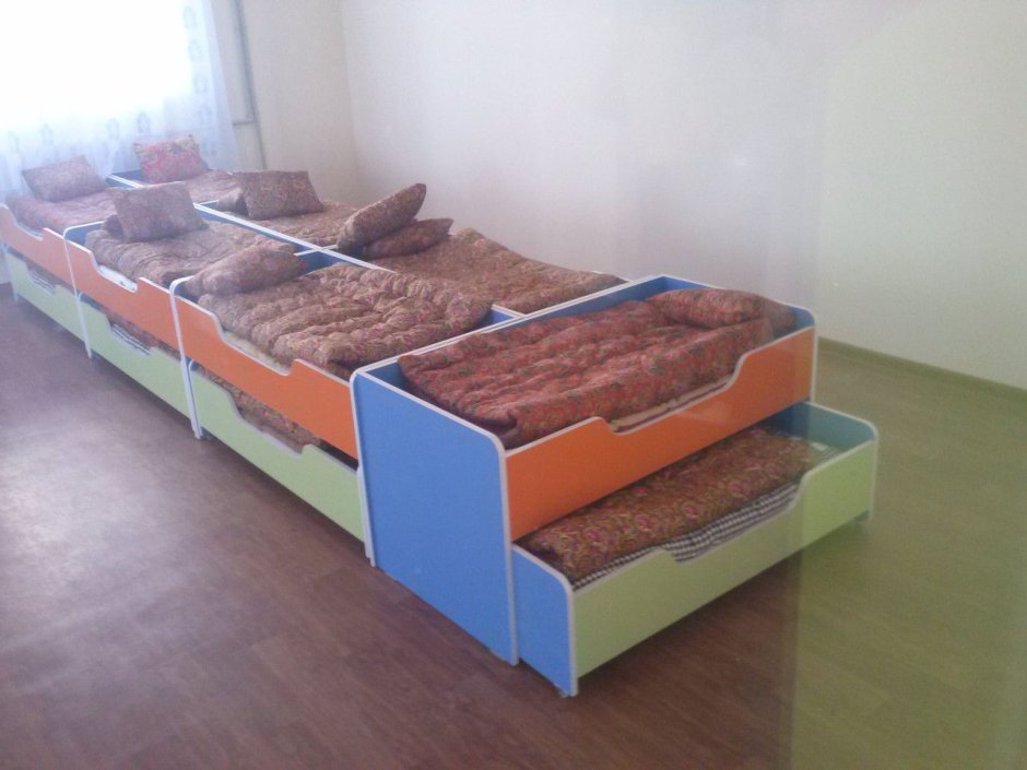 Кровати в детском саду