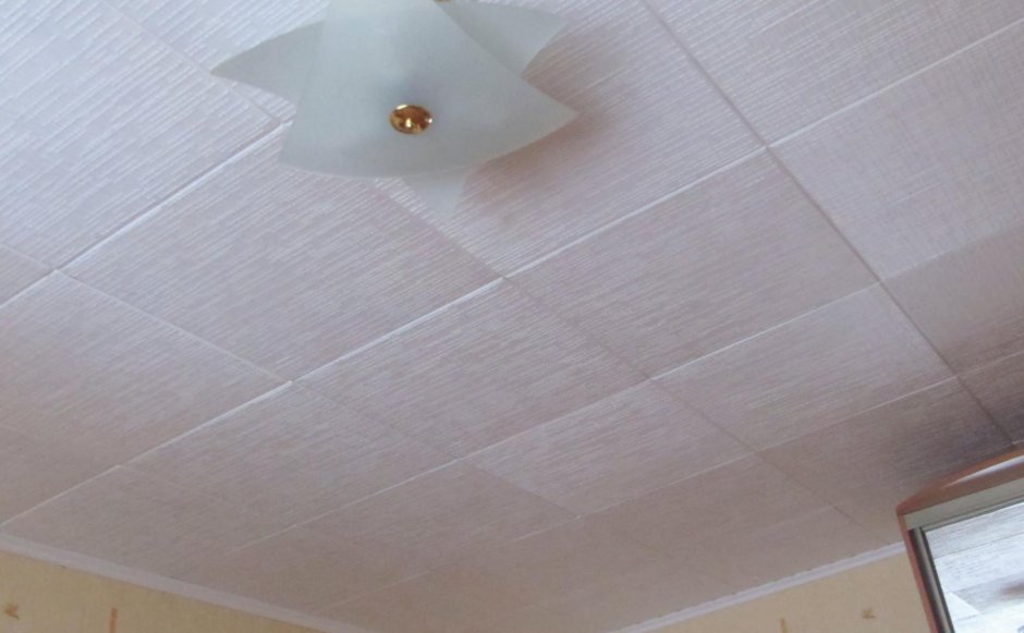 Плитка на потолок из пенопласта