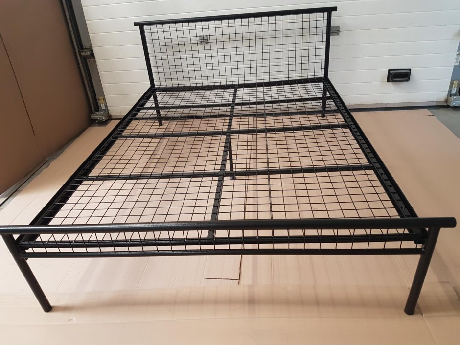 Каркас парящей кровати из металла