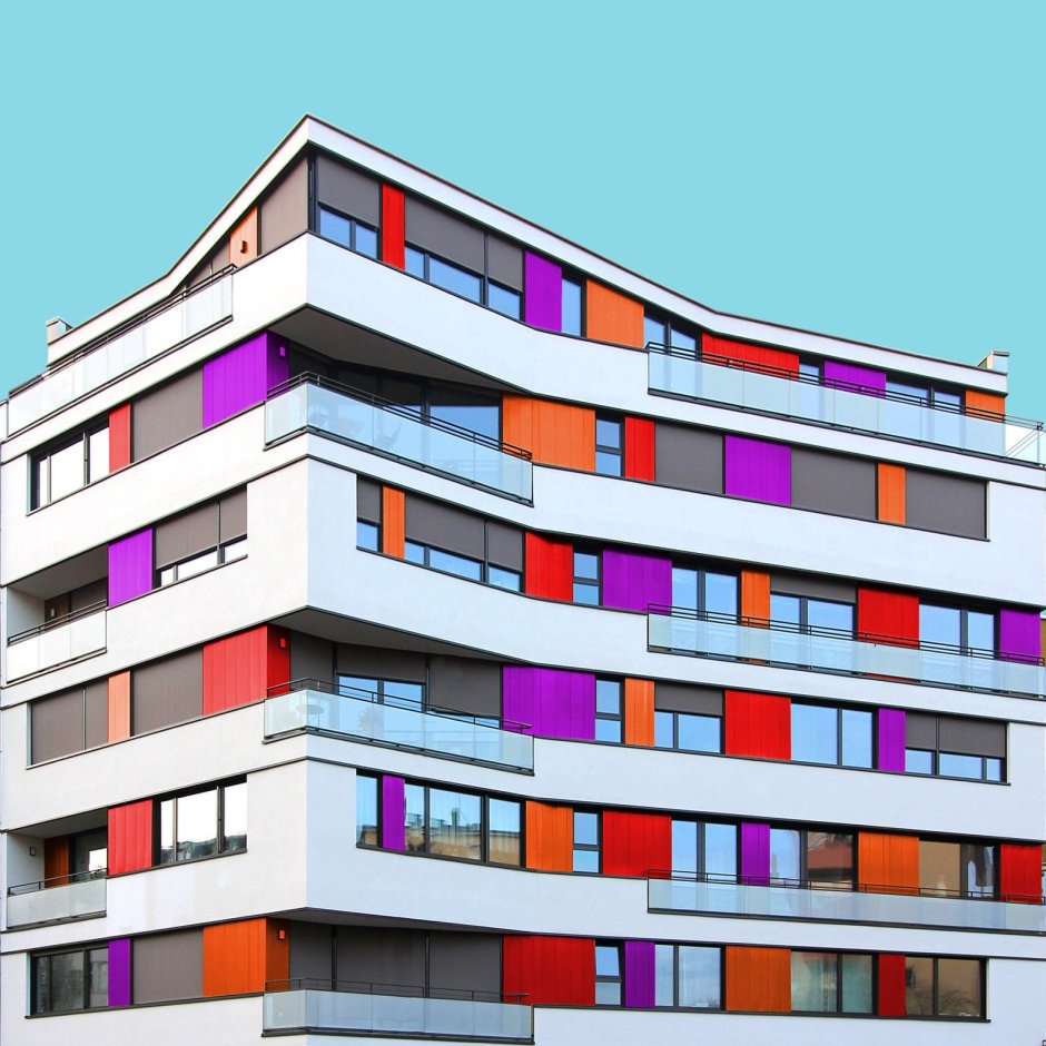 Цветные фасады зданий