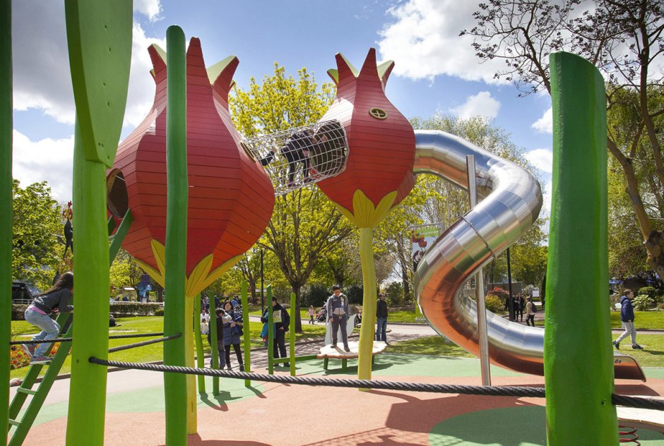 Детская площадка в парке Кристинберг в Стокгольме