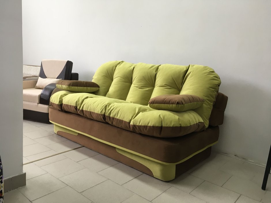 Бескаркасный диван кровать