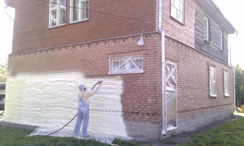 Крашеный кирпич фасад