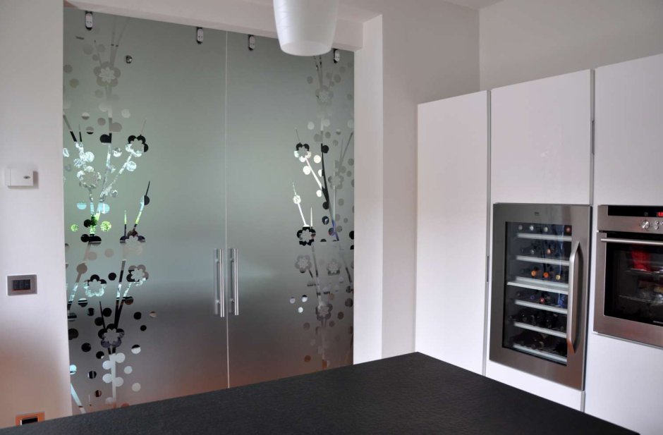 Фактурное стекло в интерьере