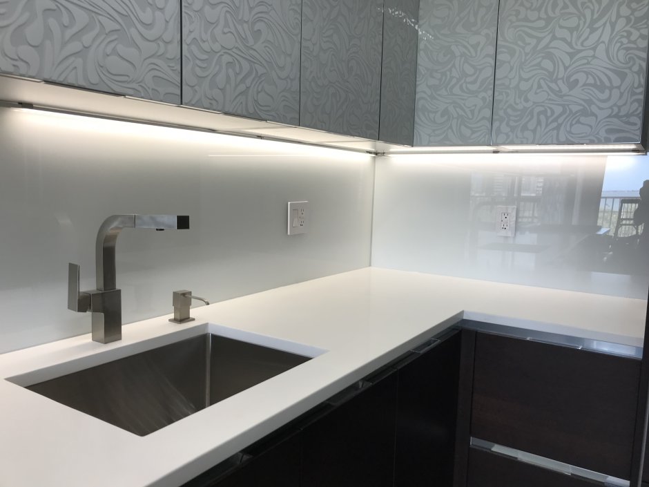 Стекло лакобель на фартук